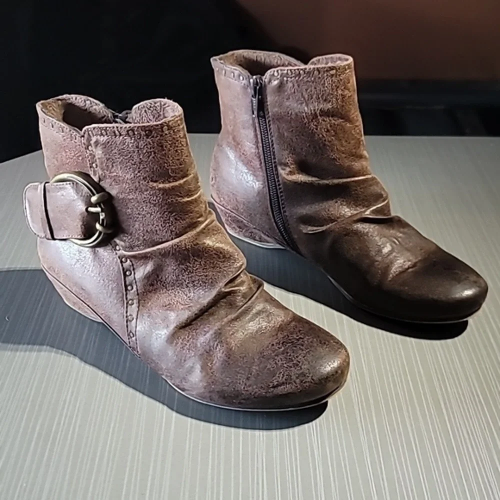 Baretraps‎ 'Sublime' Brown Faux Leather Western Buckle Booties Size 6M